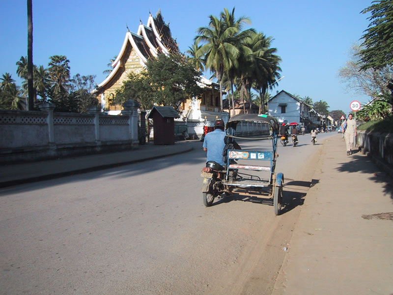 Cyclo-Rickshaw (Moto)