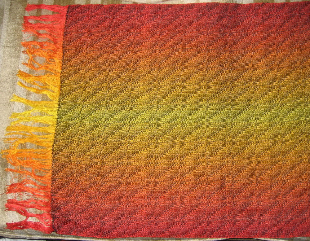 A larger photo of the same shawl.