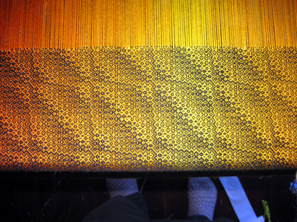 Closeup of the pattern on the loom.