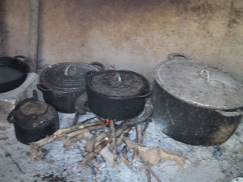 Hanoi Wood Fire For Boiling Chicken
