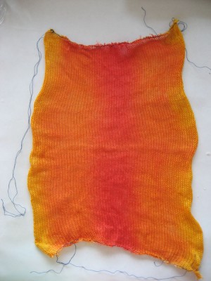 Machine knitted blank dyed in vertical stripes