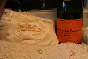 champagne time - the dress is finished!