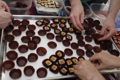 cupping the chocolates